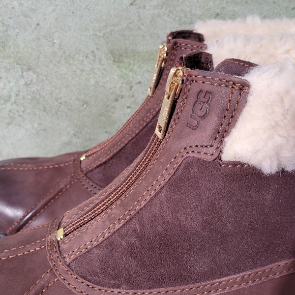 UGG Hapsburg zip Waterproof shearling boots. - Picture 2 of 13